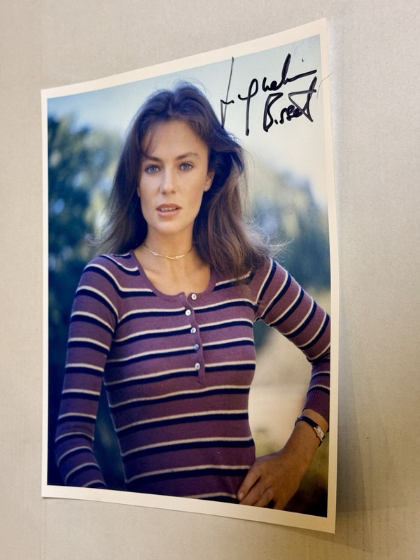 Jacqueline Bisset hand Signed 8x10 Photo The Deep Bullitt