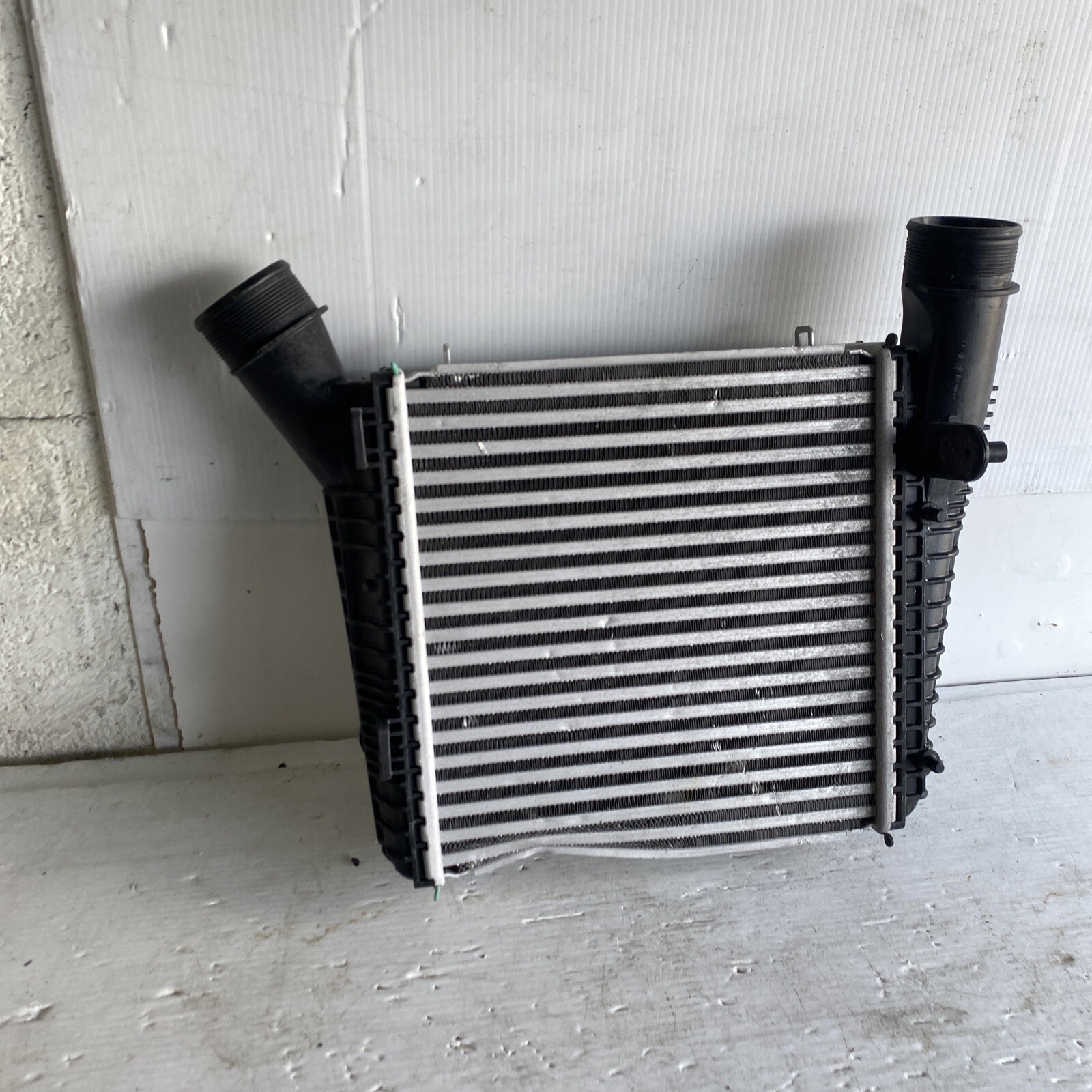 19-22 BENTLEY CONTINENTAL GT ENGINE MOTOR SIDE AIR INTERCOOLER RADIATOR OEM