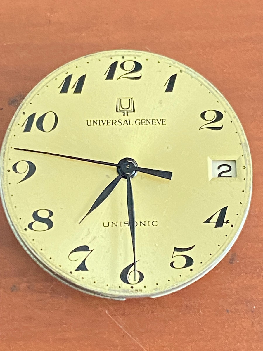 VINTAGE MEN'S QUARTZ UNIVERSAL GENEVE WRIST WATCH MOVEMENT VINTAGE MEN'S QUARTZ UNIVERSAL GENEVE WRIST WATCH MOVEMENT