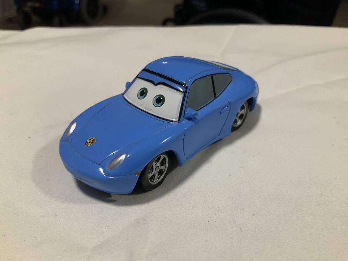 Original Disney Store Pixar Cars Sally Carrera 1 43 Metal Diecast