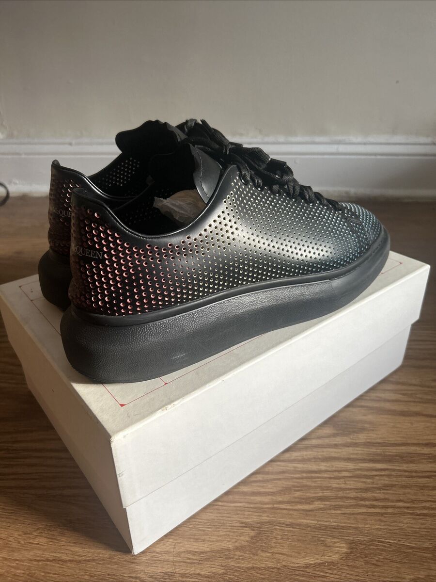Alexander McQueen レインボー Sneakers ALEXANDER MCQUEEN Perforated Rainbow Oversized Mens Sneakers