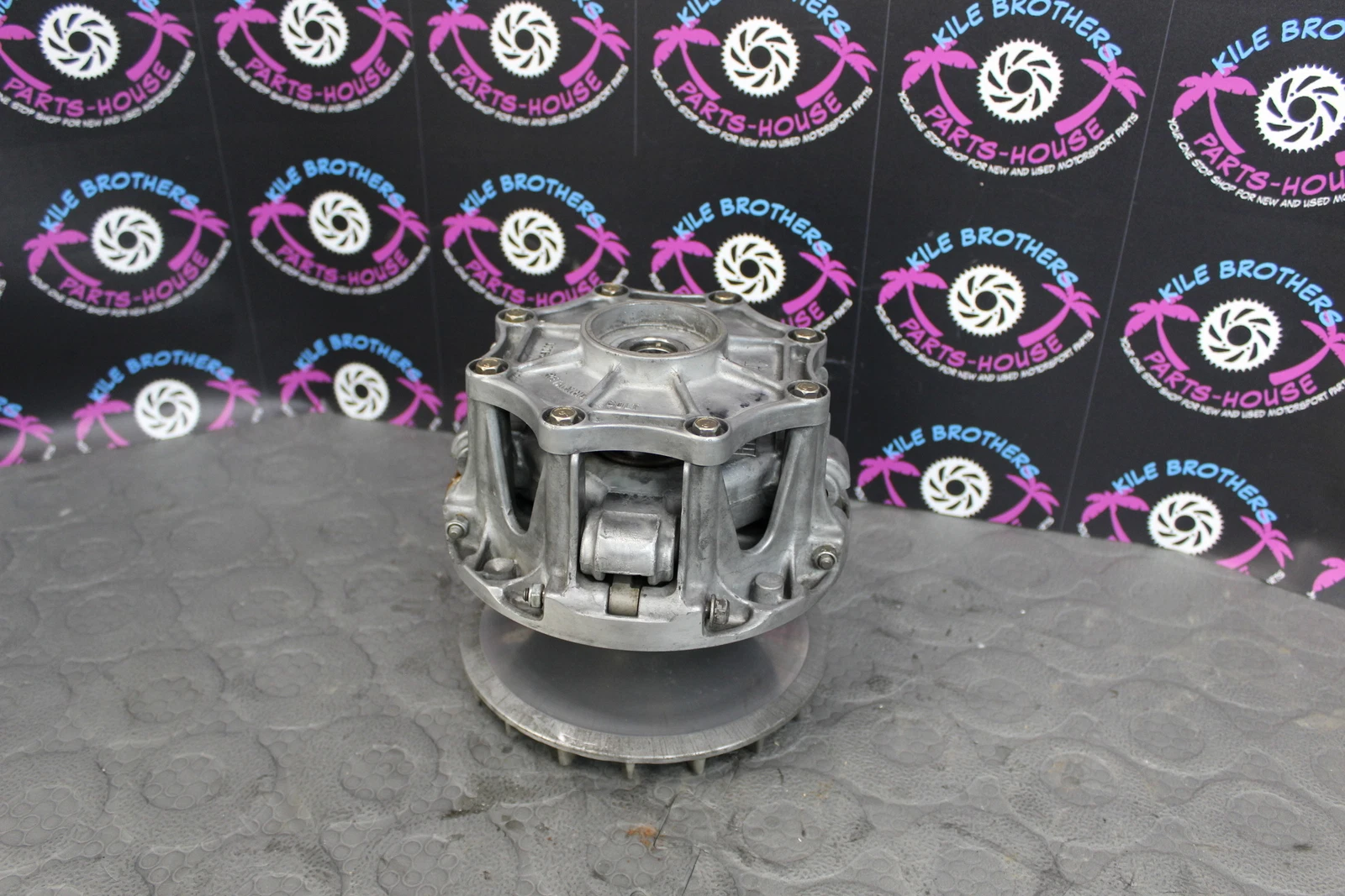 2005 kawasaki kfx700 OEM PRIMARY CLUTCH DRIVE CONVERTER CVT 49093-0010