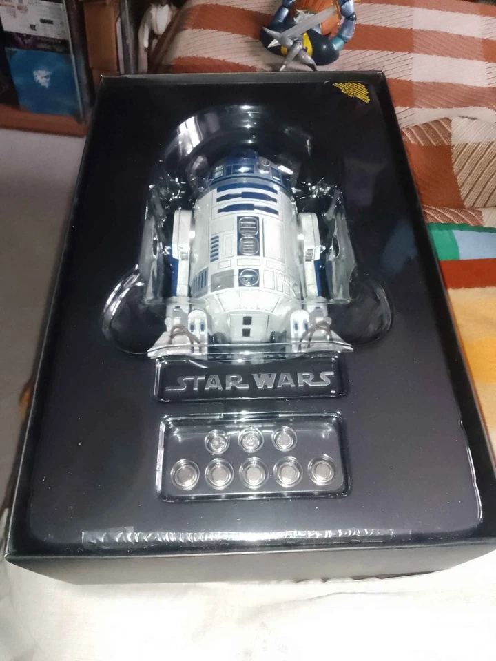 Hot Toys Star Wars Il Risveglio della Forza R2-D2 MMS408 LEGGERE LA DESCRIZIONE - Immagine 3 di 4