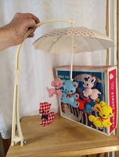 1977 Dolly Toy's Animal Shower Mobile Works Made in USA VTG