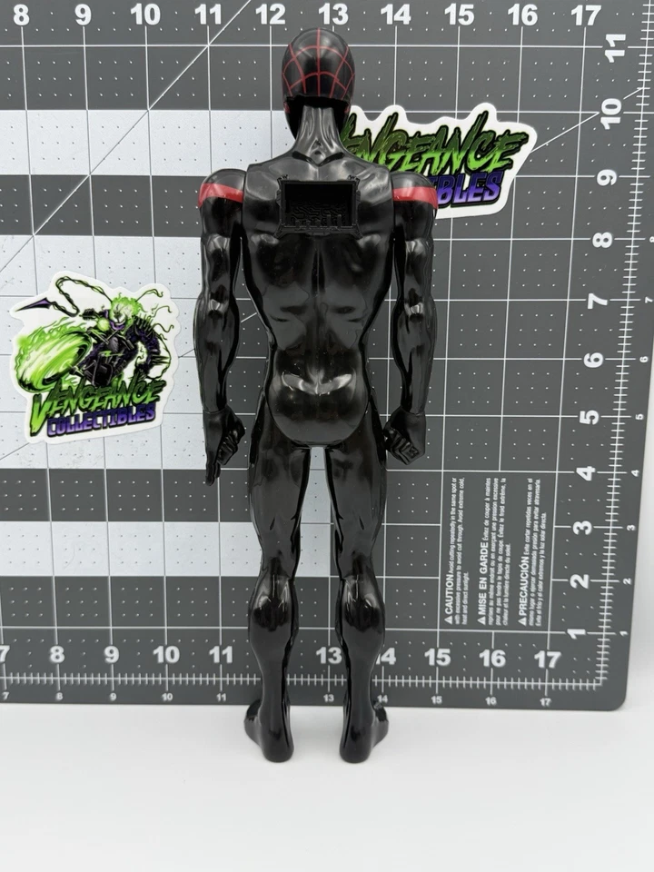 Terno preto Marvel Titan Hero Series 12" Ultimate Spiderman Spider Man 2017 - Imagem 3 de 4