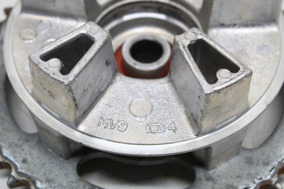 Honda CBR600F3 1995 piñón trasero Foto 2 de 4