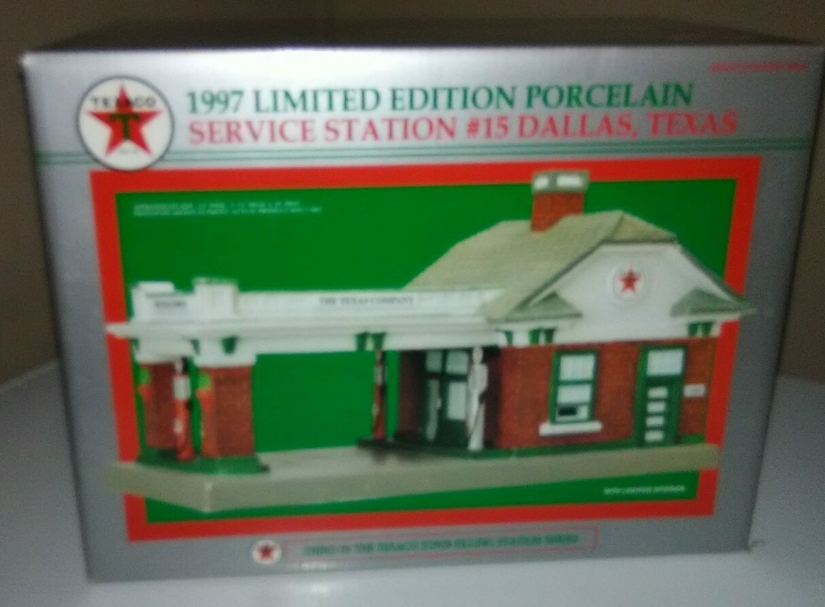 Texaco 1997 Limited Edition Porcelain Service Station #15 Dallas