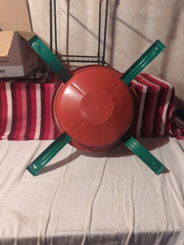 VTG Metal Christmas Tree Stand LARGE up to 5' Tree, Green & Red 26 3/4" Across - Picture 3 of 4