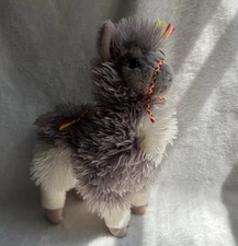 Douglas Cuddle Toys Zephyr the Llama Stuffed Animal Toy W/ eyelashes Very cute!