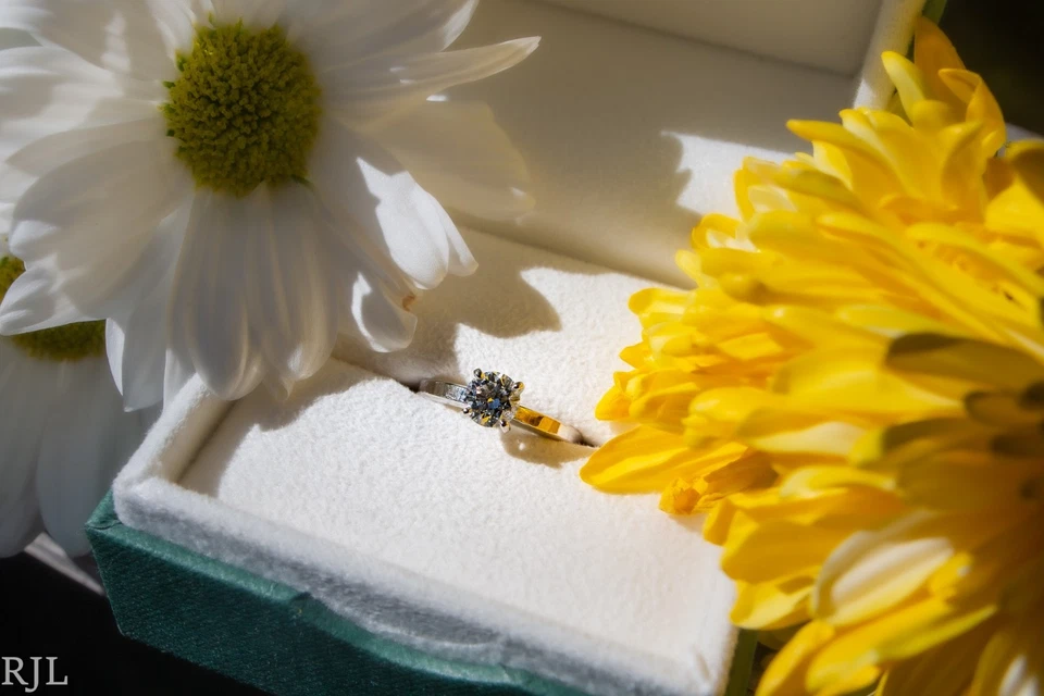 Natural diamond engagement ring size 5.5 womens Round stone 0.733 carats - Image 4 of 4