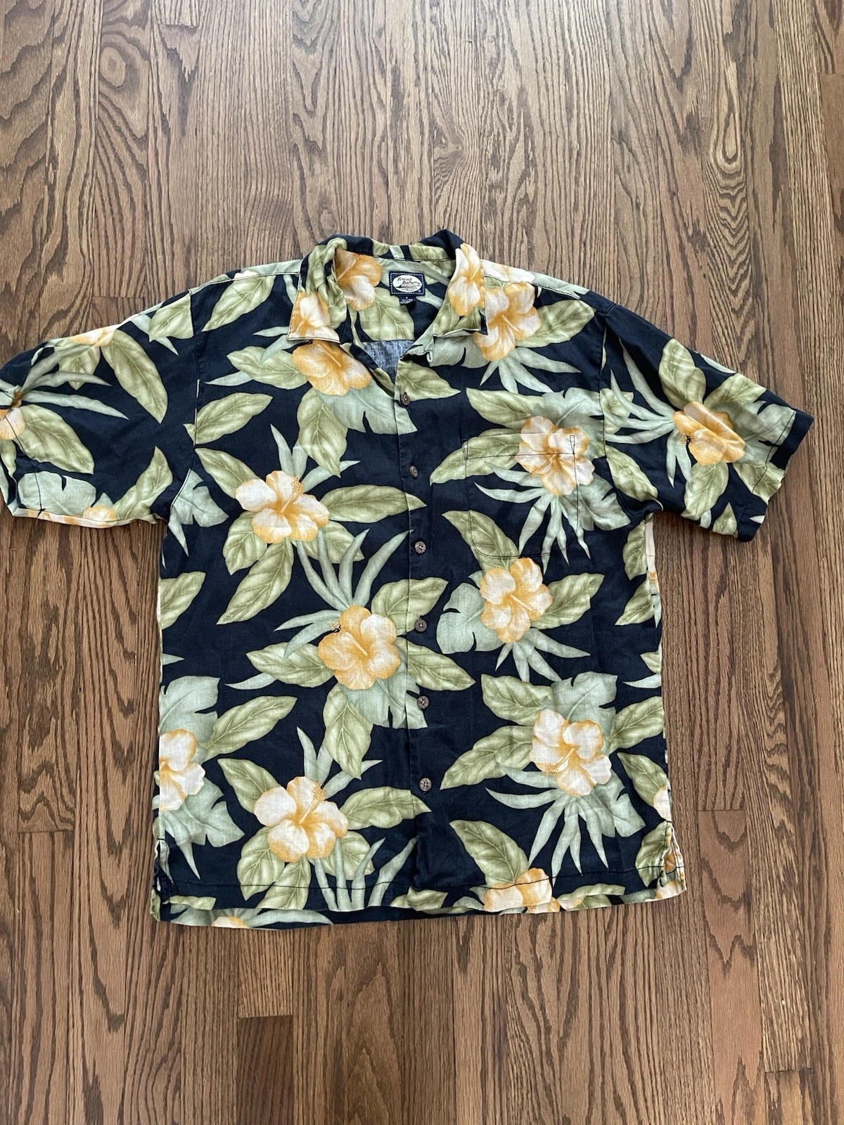 Tommy Bahama Shirt Mens Medium 100% Linen Relax Island Hawaiian Vacation Floral