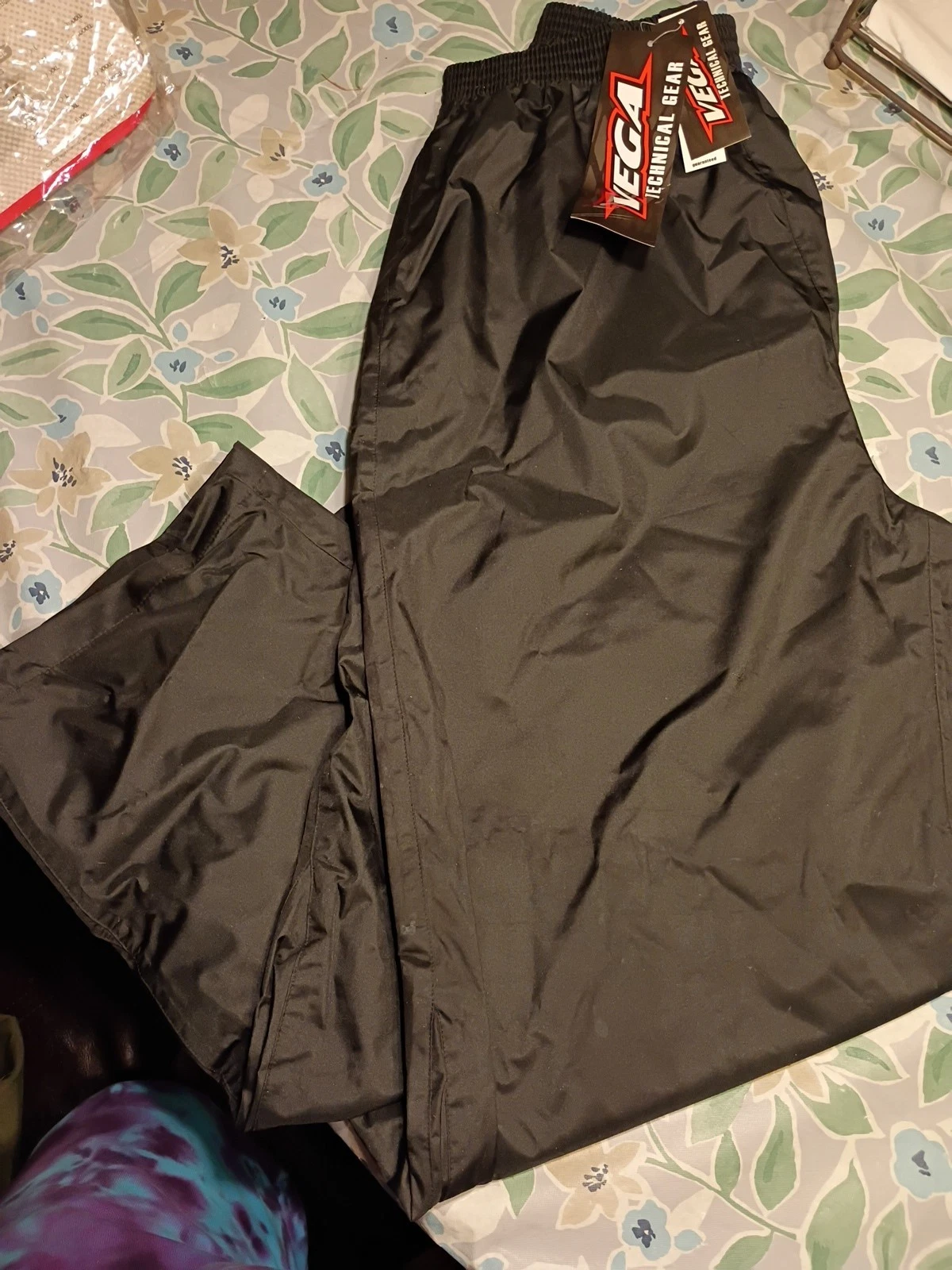 New Vega Black Rain Pants size S