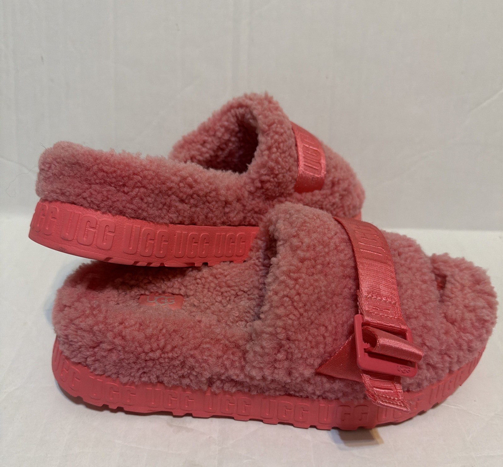UGG Fluffita Sheepskin Platform Slide Slipper Hot PINK Logo 1113475 Womens Sz 10