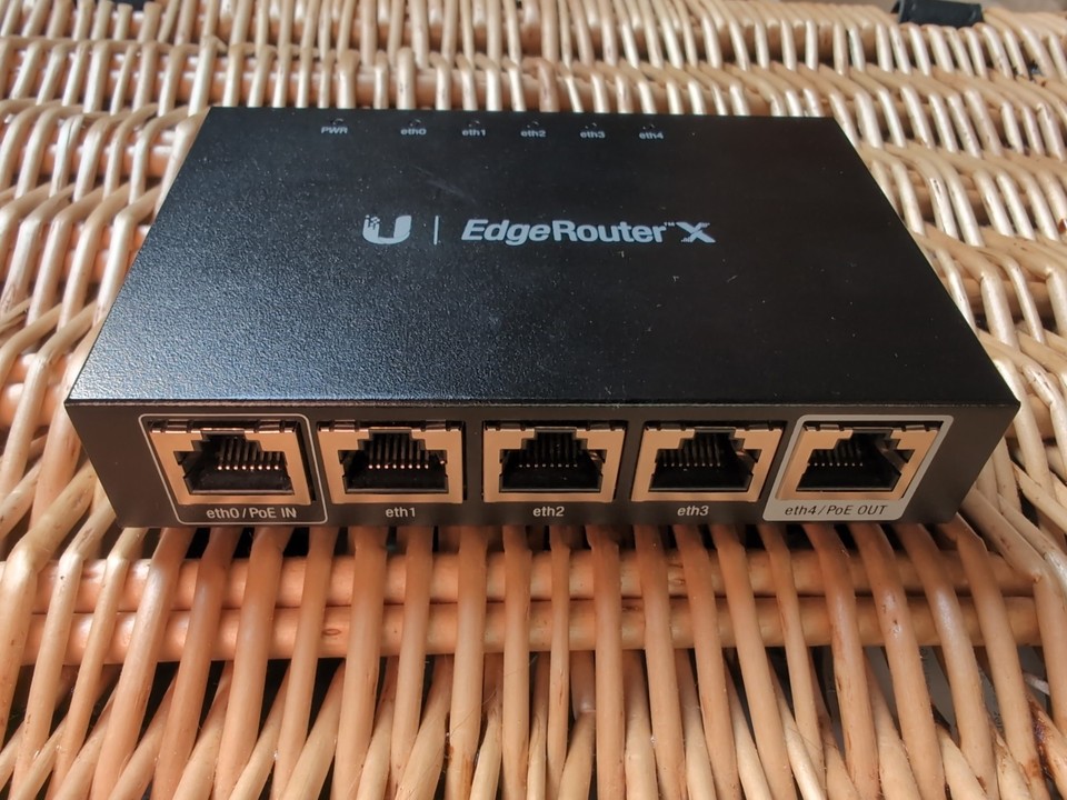 Ubiquiti ER-X Edgerouter X - 5 Port Gigabit Router | eBay UK