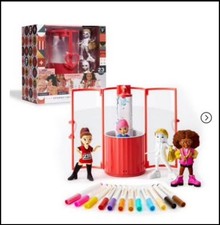 FAO Schwarz Street Chic Fashionistas Wash-And-Color Design Dolls 23 Pc