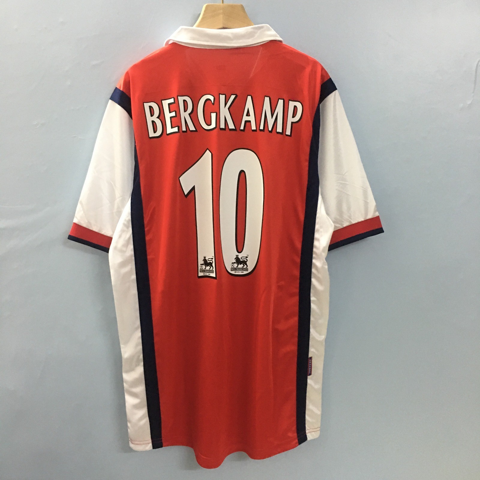 Bergkamp 10 Arsenal Jersey 1998 1999 Size XL Retro Football Vintage Away Soccer