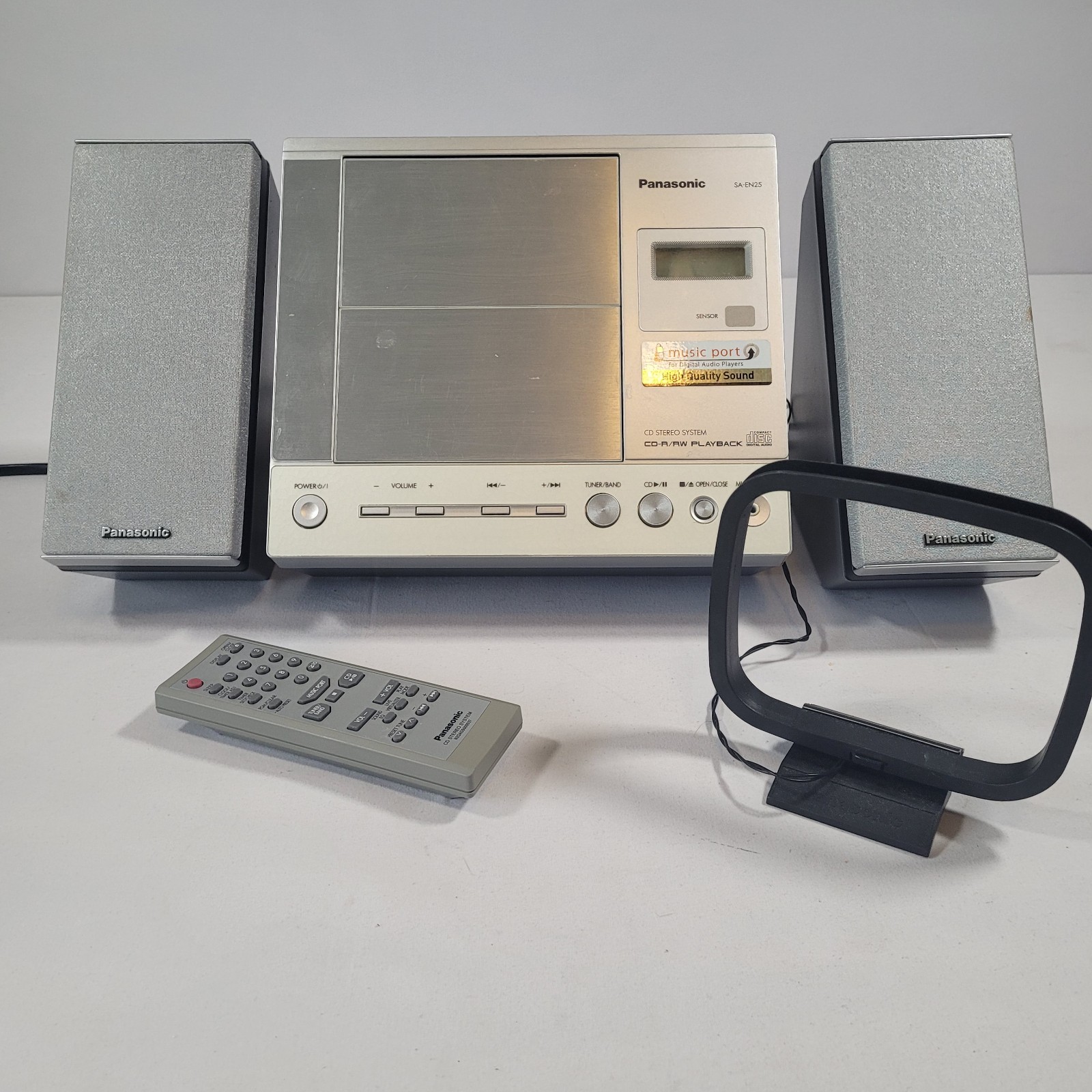 Panasonic SA-EN25 CD Radio AUX Stereo System w/ Remote Teste
