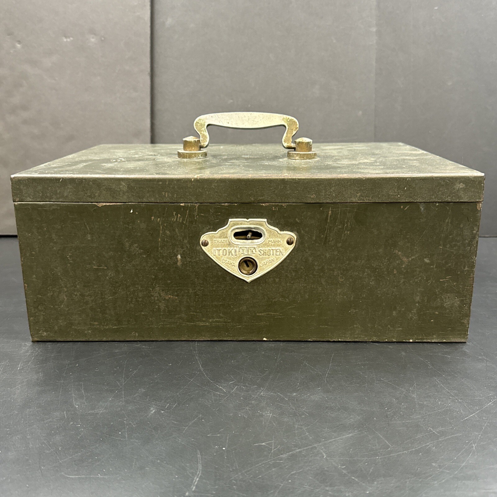 Vintage Itoki Shoten ITK Japan Green Metal Lockbox Box Cash Heavy Thick