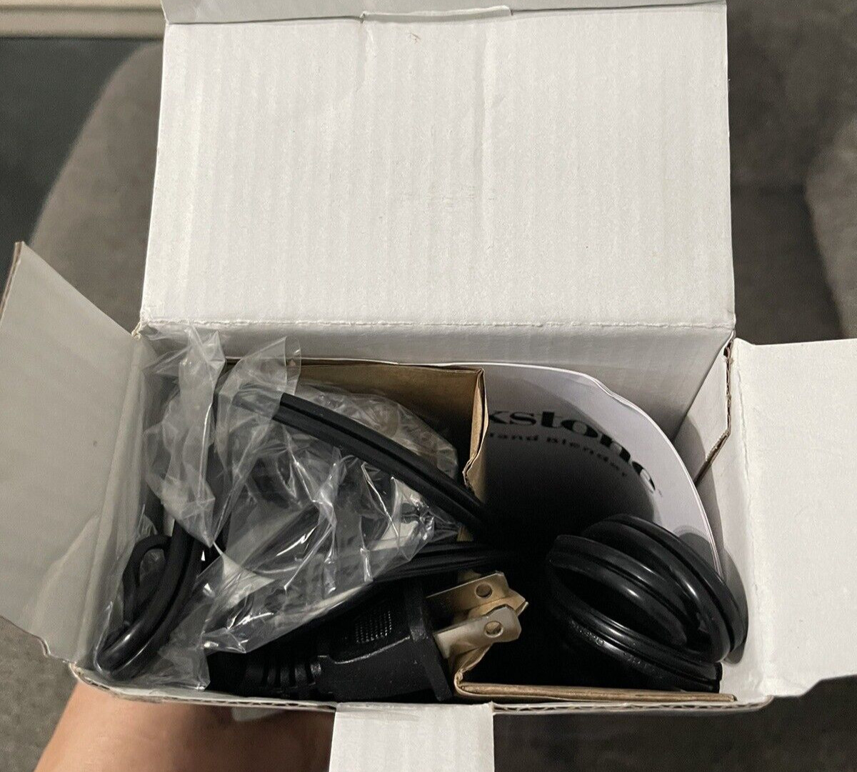 BROOKSTONE MULTIFUNCTIONAL ELECTRIC 8 SPEED 500W IMMERSION BLENDER  