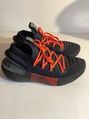 Women's size 8 Under Armor Phantom running shoes