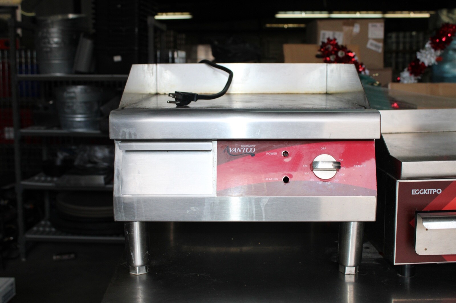 Avantco Countertop Electric Griddle, Red, Used, Good