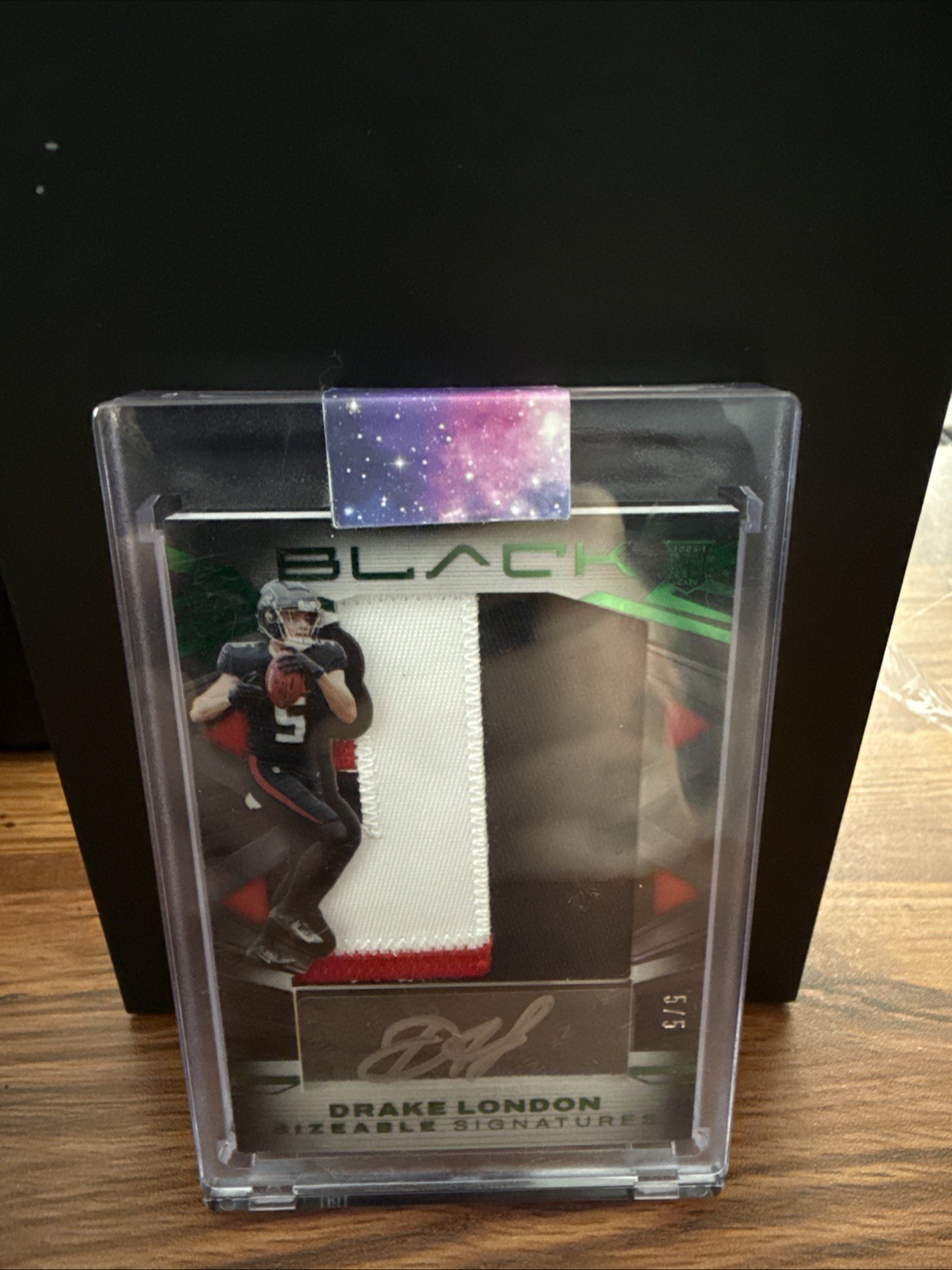 Drake London Panini Black Sizeable Signatures Rookie Jersey #SSRDLO Emerald
