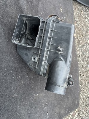 06-13 LEXUS GSE20L IS250 2.5L AIR INTAKE CLEANER FILTER BOX 014140-0980 OEM