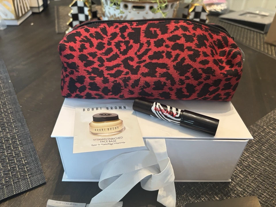 Sisley Perfume Belleza Bolsa Regalo Set Boda Vacaciones Viaje Niña Caja Niña 🎁 $265 Foto 2 de 4