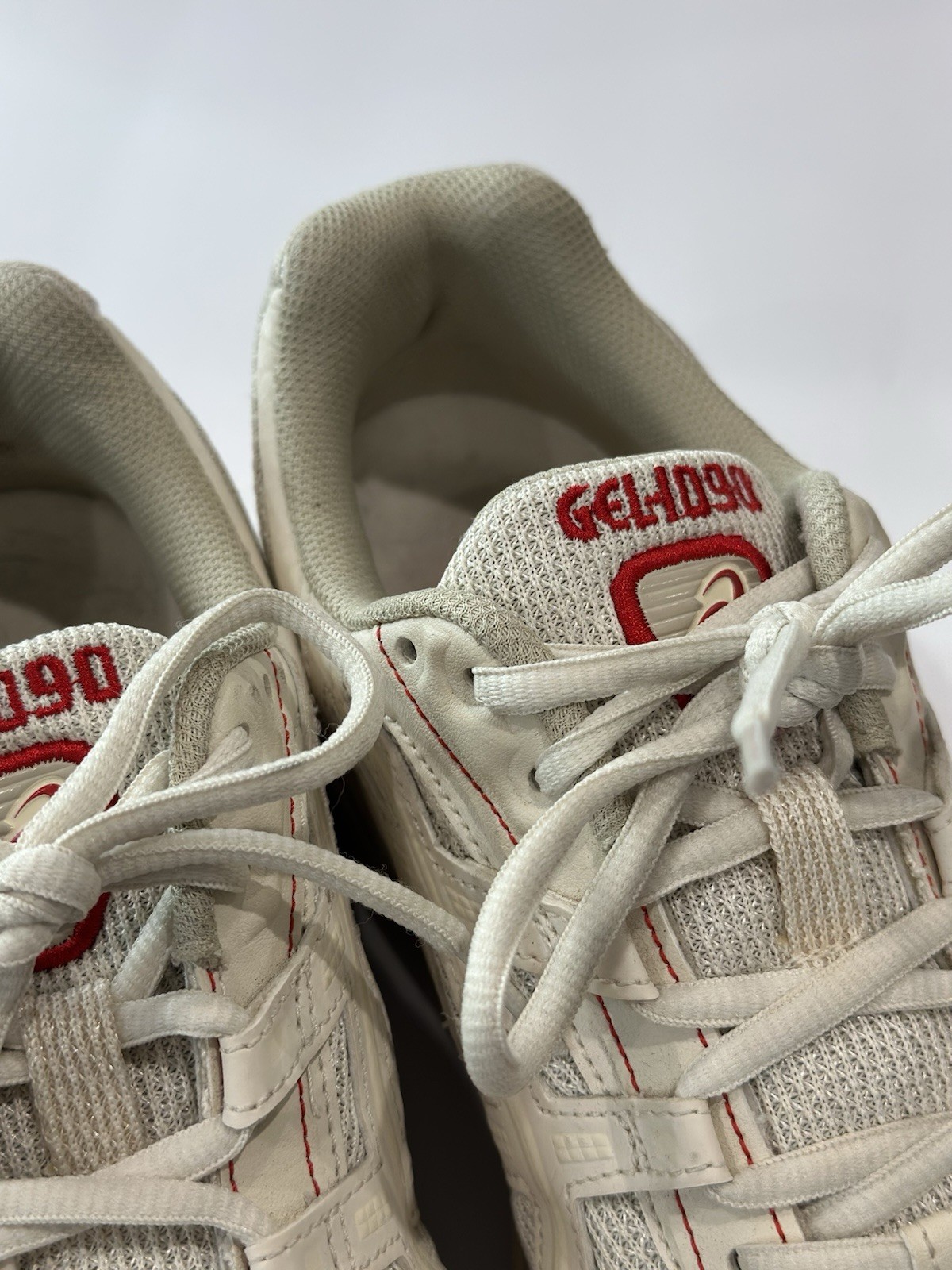 ASICS Gel-1090 Birch 1203A159-200 Womens Shoes US 6 EUR 39 CM 24.5 EUC thumbnail 5