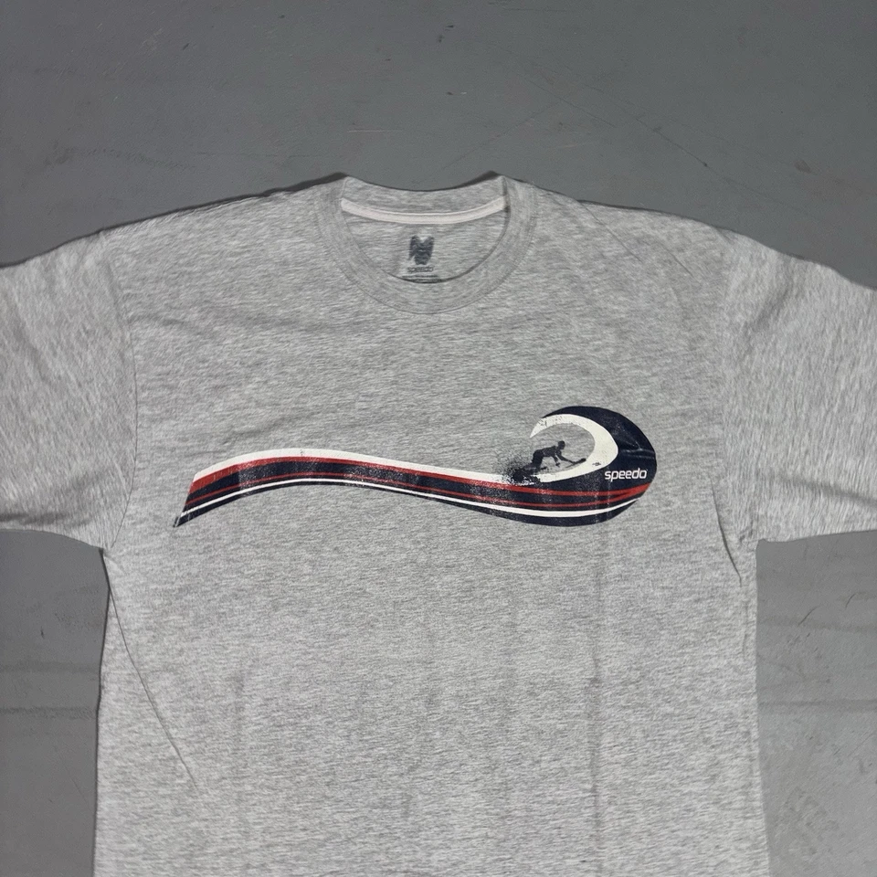Camisa Speedo Surf Gráfico Vintage Y2K Estilo Patín Camiseta Para Hombres Mediana Gris/Gris Foto 2 de 4