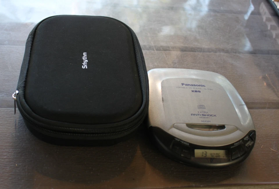 Reproductor de CD extra portátil Panasonic SL-S320 XBS de colección, PROBADO Foto 3 de 4