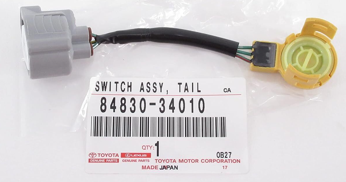 Toyota Sequoia UCK45 2001-2007 OEM Rear Hatch Tailgate Lock Switch