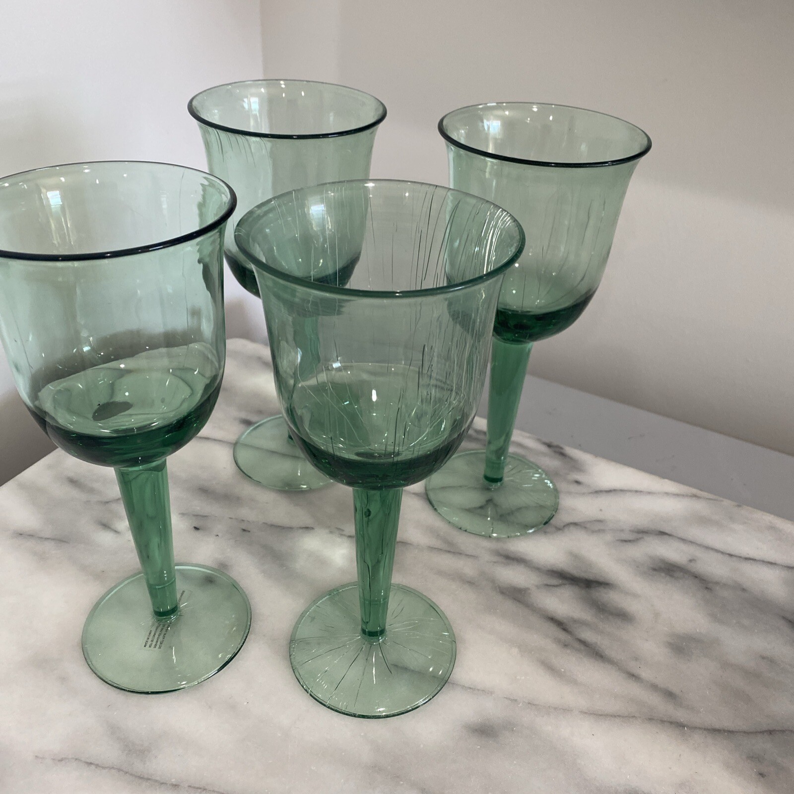 Green Plastic Wine Glasses Set Of 4 Stemmed Goblet Dishwasher Safe A1 eBay