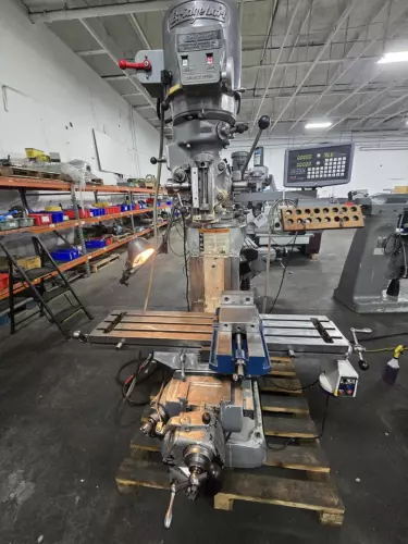 Bridgeport Series 1 Mill w/ 2HP VS Head, DRO, X & Y PF, 6" Vice, Chrome