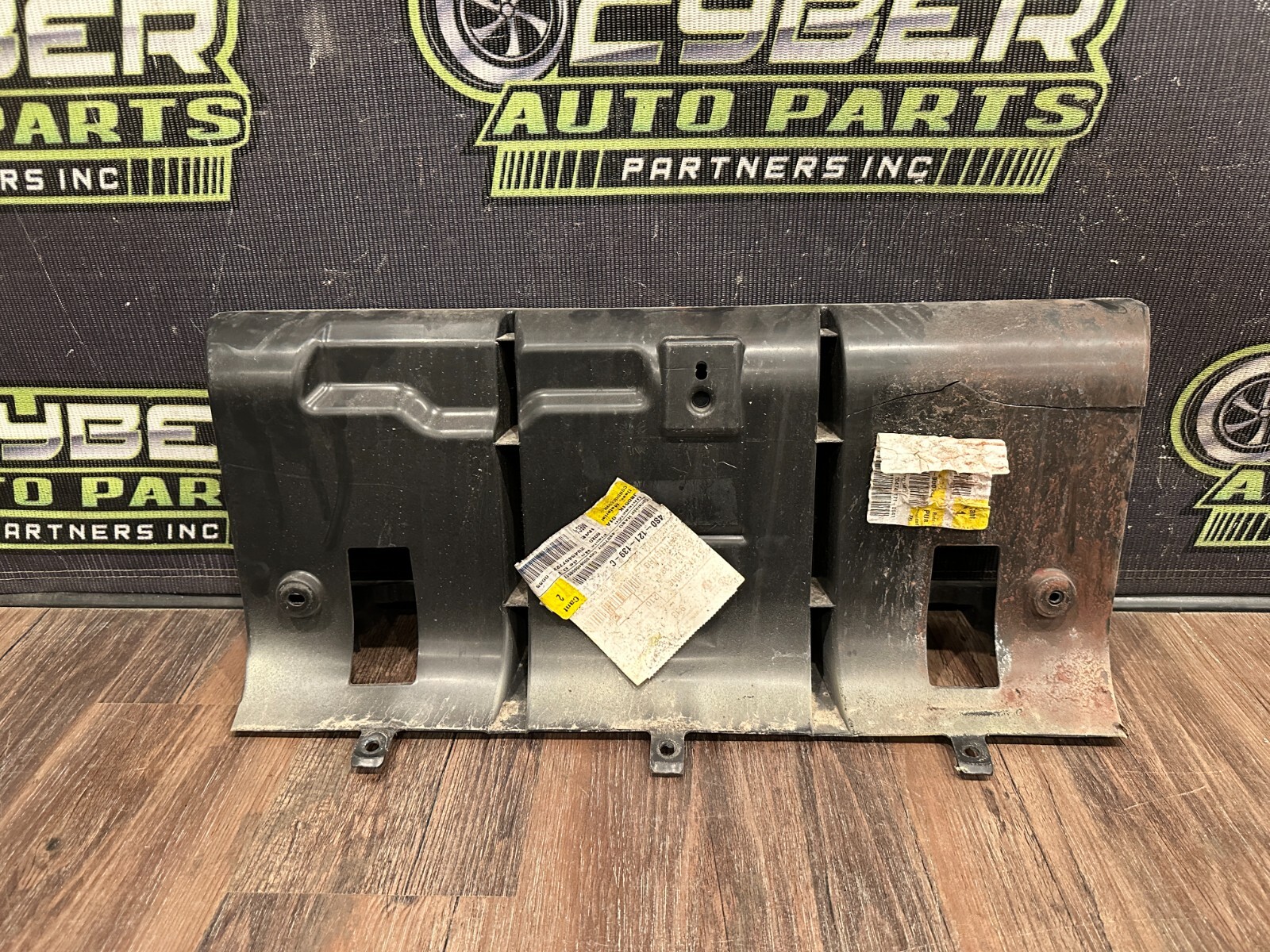 2021 AUDI R8 REAR AIR DUCT GUIDE PANEL TRIM OEM *CRACK 2 & 5/READ* 4S0 121 139 C