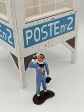 F11291 - Greenhills Painted Drinking Driver 1.32 Scale for Scalextric Carrera et