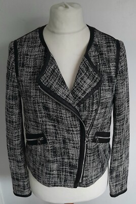 KAREN MILLEN - SCHWARZ/WEISS geometrisches elegantes Sakko Stretchärmel Größe 10/12
