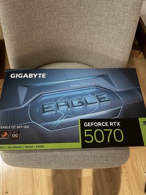 GIGABYTE - NVIDIA GeForce RTX 5070 EAGLE OC SFF 12G GDDR7 PCI Express 5.0