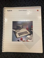 Apple   IIe Owner's Manual - 030-0356-B 1983 Vintage