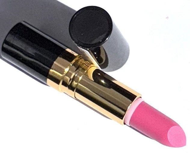 Revlon Super Lustrous Matte Lipstick 011 Stormy Pink.