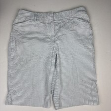 Jones New York Women Size 10 Shorts Seersucker Blue White Stripe Knee Stretch