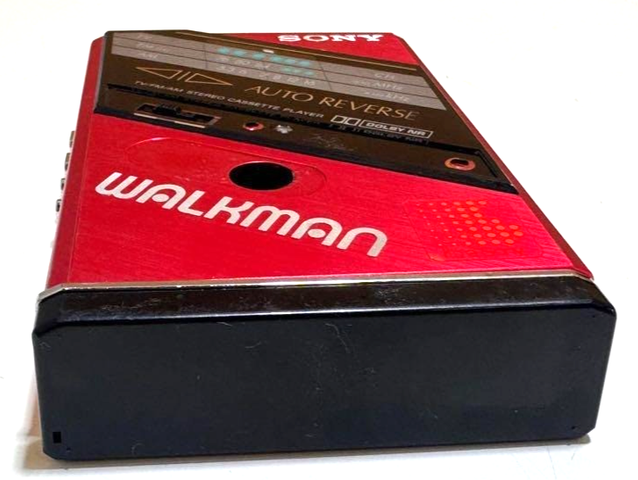 SONY【WALKMAN】WM-F102ジャンク品 SONY WALKMAN WM-F102 Red Auto Reverse Stereo Cassette Player