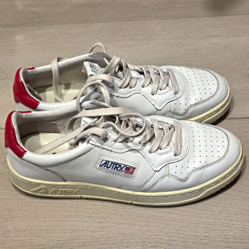 Autry Medalist Low Top Leather Lace-Up Sneakers White/Red Heel Tab Men