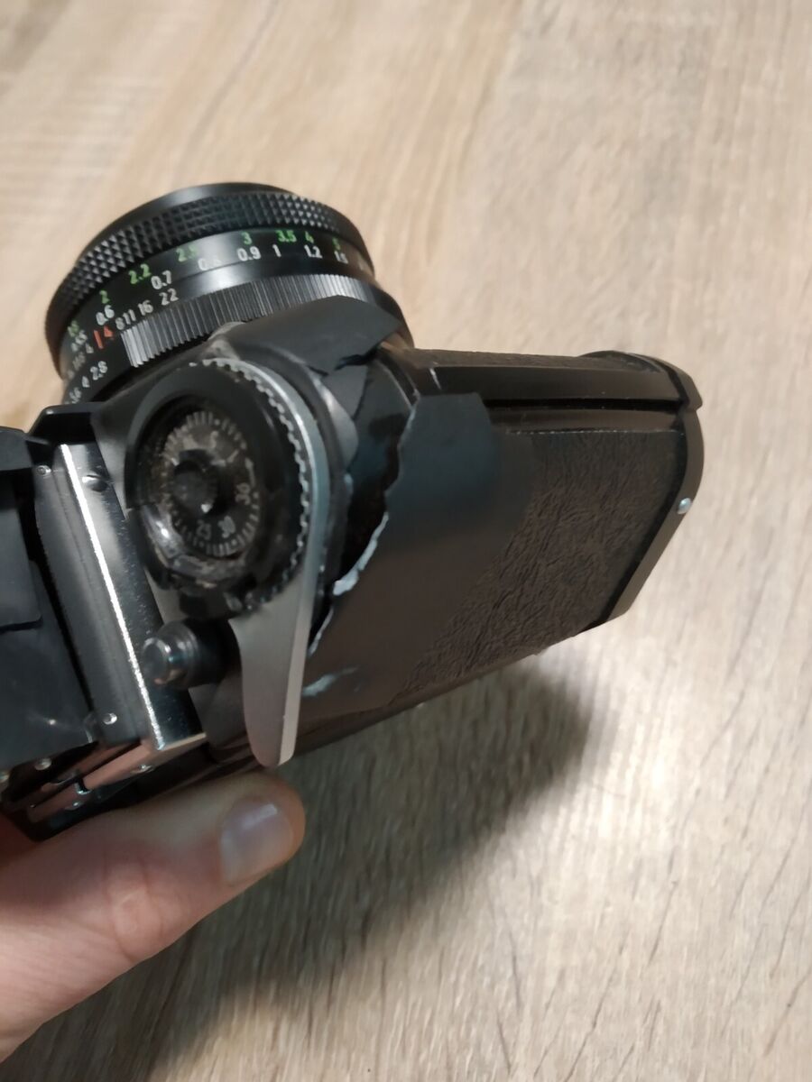 Pentacon Exakta EXA 1C 35mm SLR Film Camera | eBay Pentacon Exakta EXA 1C 35mm SLR Film Camera | eBay
