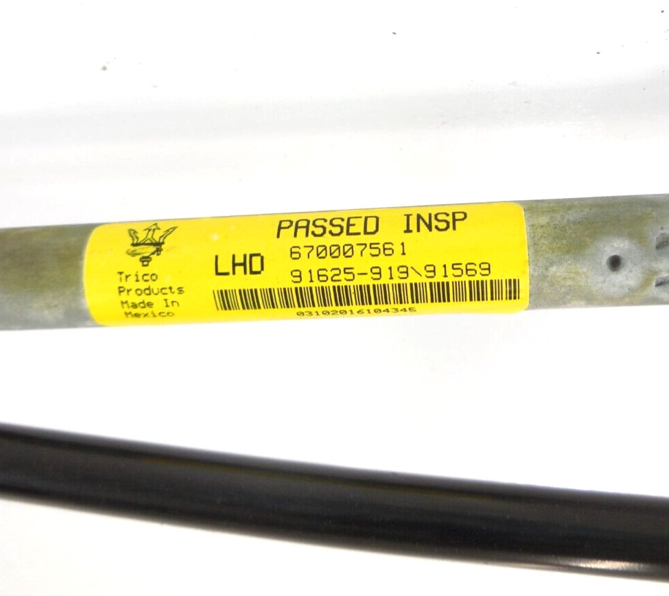 2017 17 Maserati Ghibli Windshield Wiper Transmission Linkage W/ Motor OEM