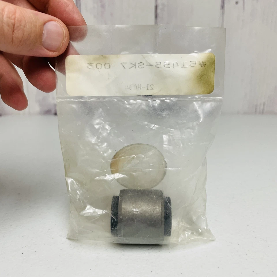 Bujes de brazo de control superior delantero Karlyn - 51455SK7003 / 21H034 - Se adapta a Acura Foto 2 de 2