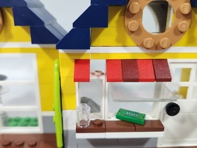 2015 Lego Creator 31035 Beach Hut