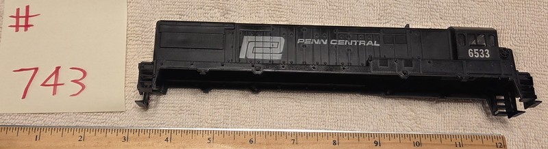Athearn HO Engine Parts - Lot #743 – Penn Central Shell – Used ***READ***