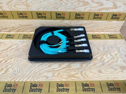 Siemon Q4S28F-Y03.0M13 3m 100G QSFP28 to 4x SFP28 AOC Cable – Dell P/N 0C79GX