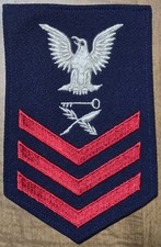 USCG COAST GUARD RATING BADGE MALE FS1 FOOD SERVICE SPECIALIST PO1 VTG COLOR 